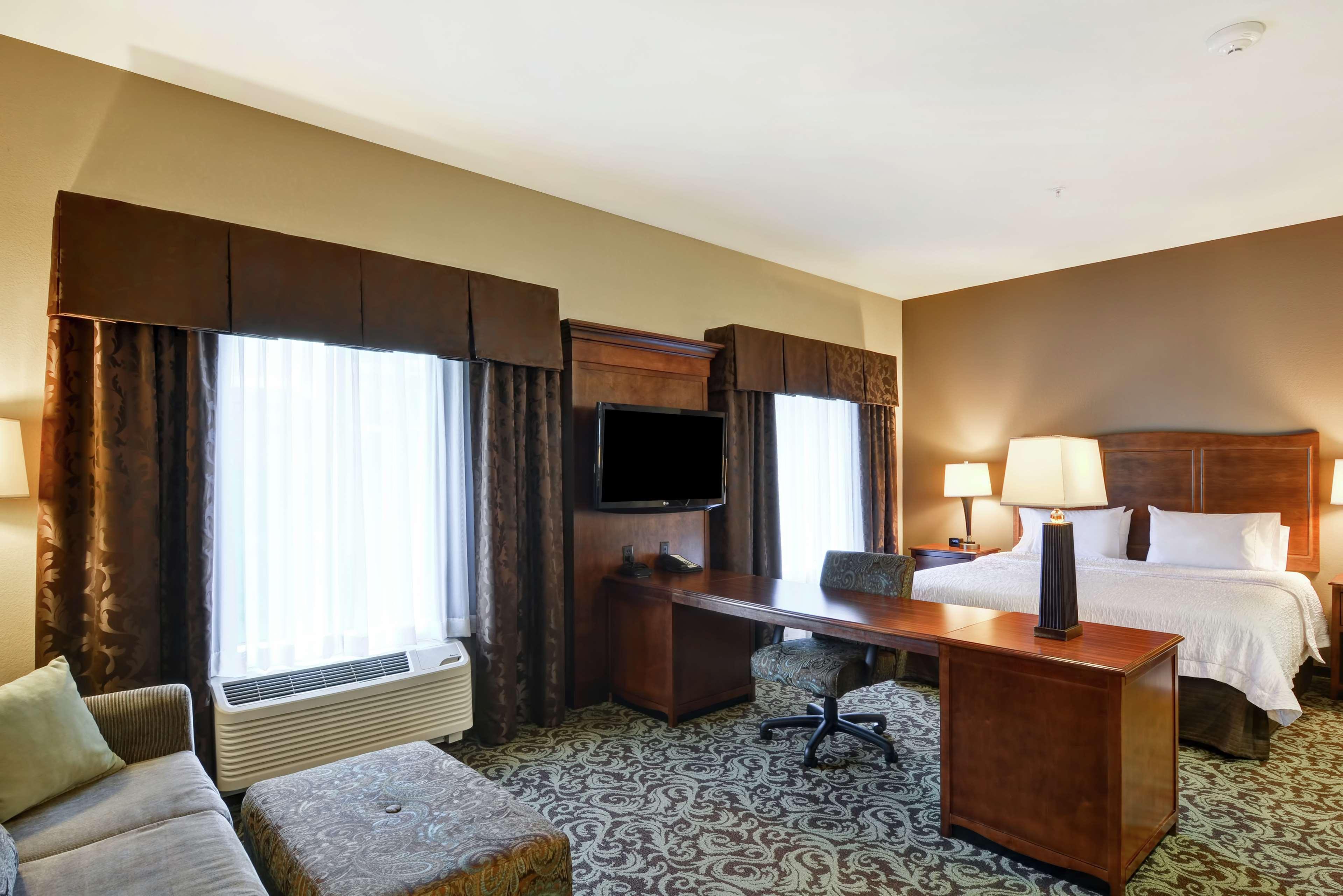 Hampton Inn And Suites New Hartford/Utica Extérieur photo