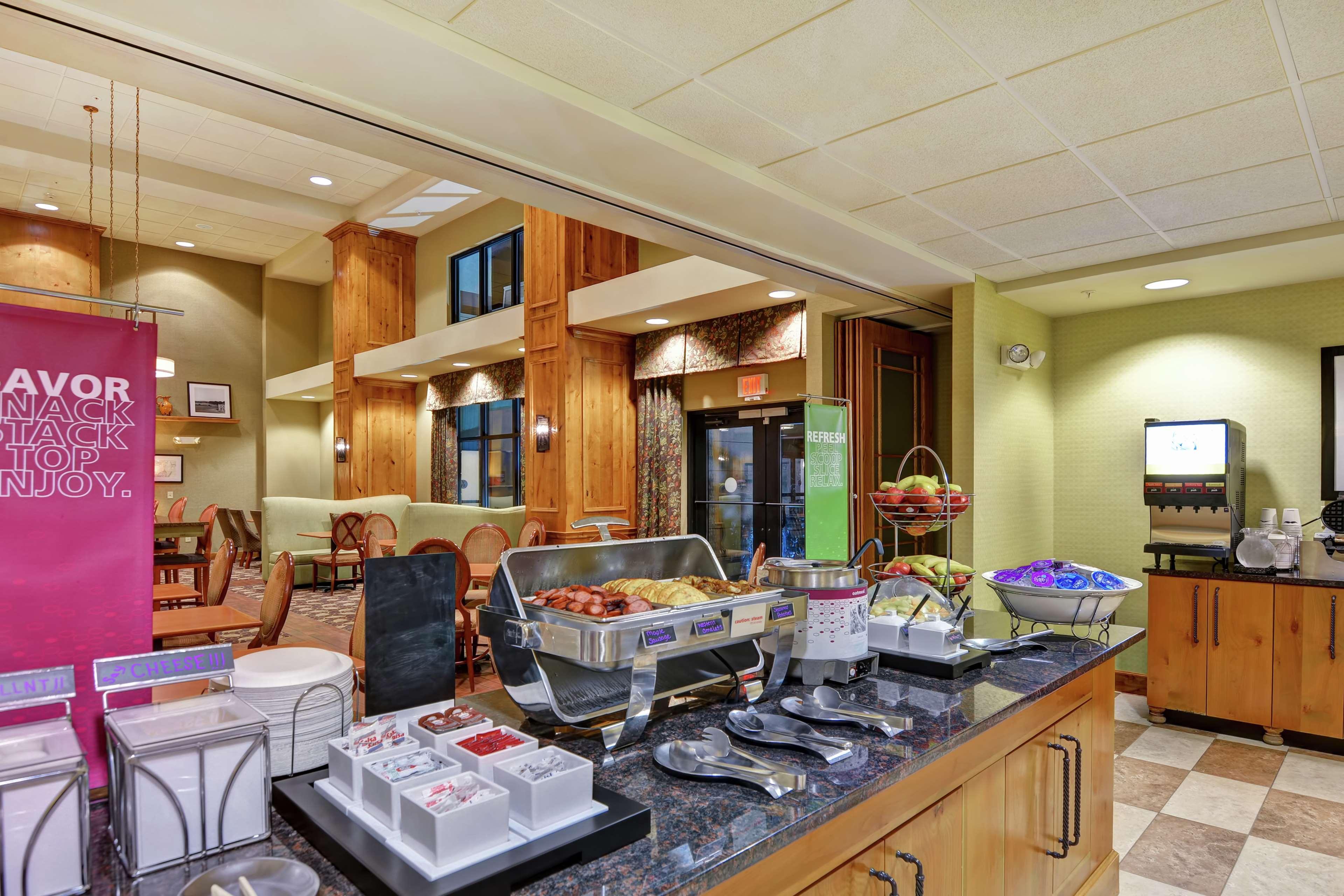 Hampton Inn And Suites New Hartford/Utica Extérieur photo