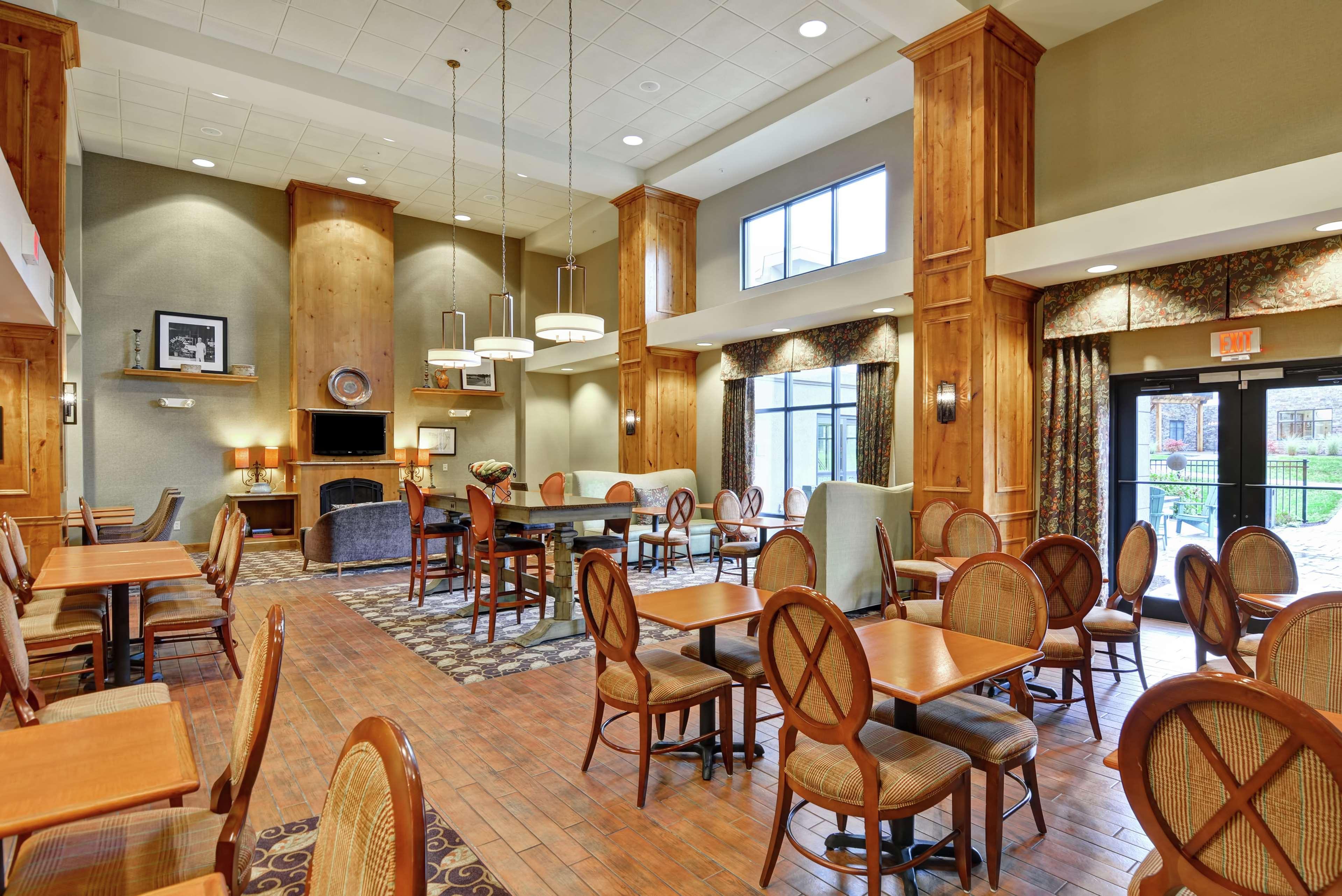 Hampton Inn And Suites New Hartford/Utica Extérieur photo