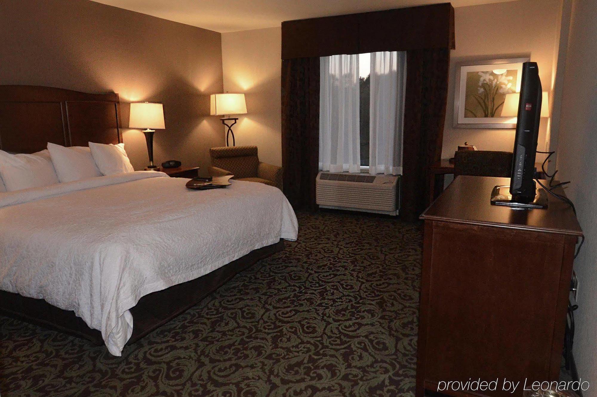 Hampton Inn And Suites New Hartford/Utica Extérieur photo