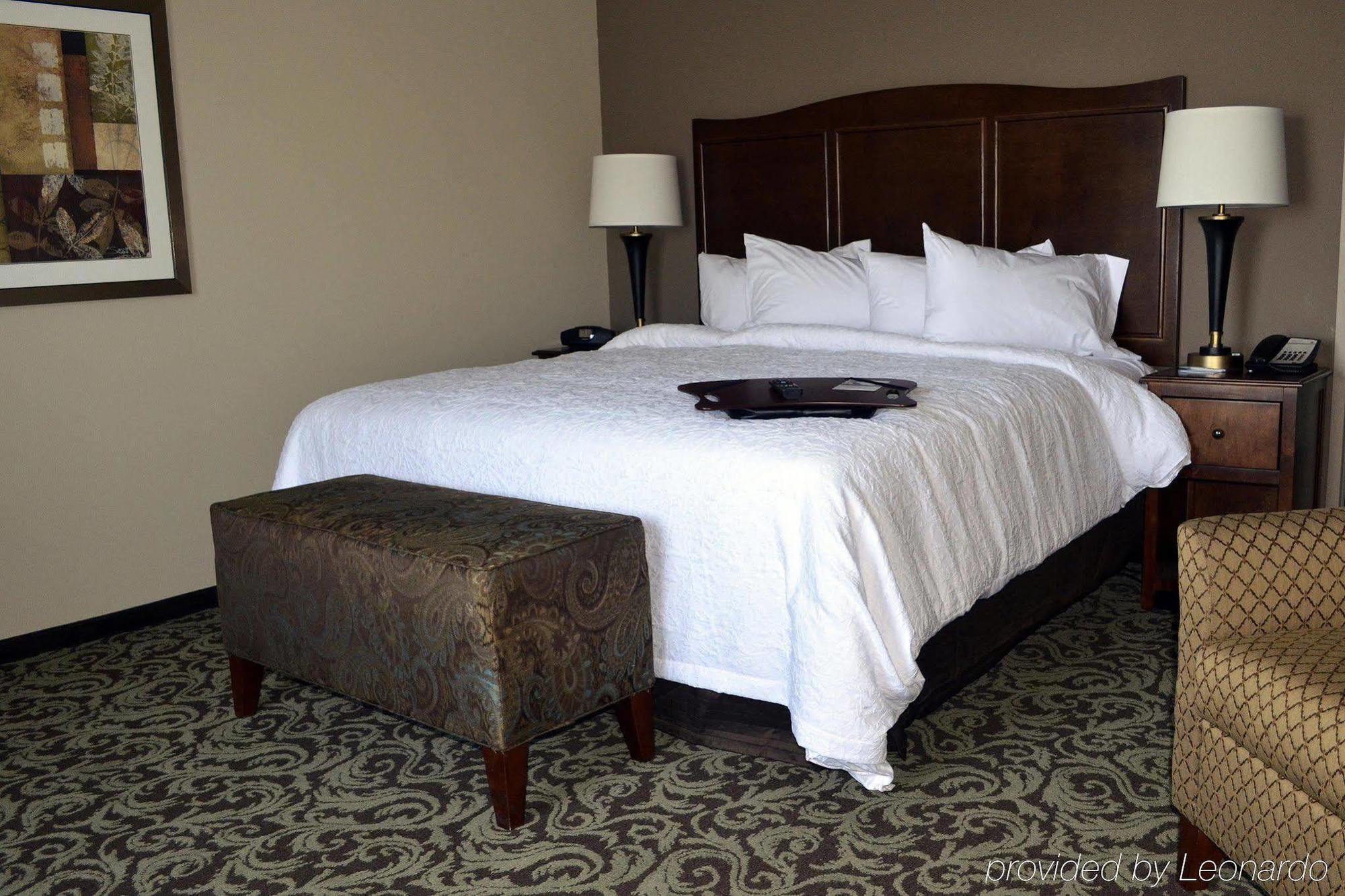 Hampton Inn And Suites New Hartford/Utica Extérieur photo